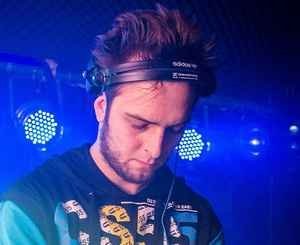 Nichenka Zoryana - Look Yourself (Original)