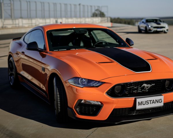 Auto Ford 2021 Ford Mustang Mach 1 orange car 155514 10