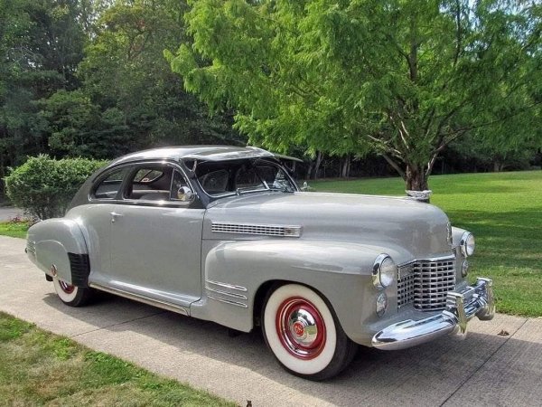 CADILLAC SERIES 62 COUPE (1941г.)