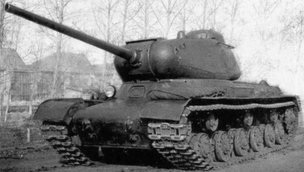 танк ИС-1