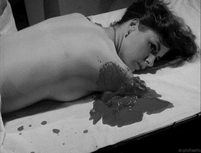 tumblr o9khttjGRK1uxwbcgo1 400-1