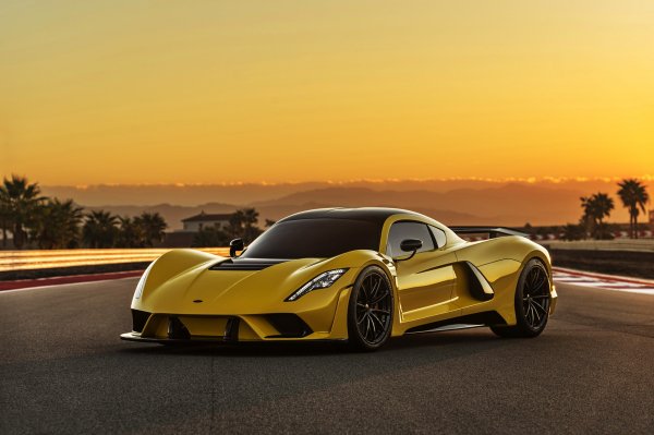 Hennessey-venom-f5-yellow