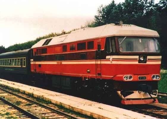 Опытный пассажирский тепловоз ТЭП75