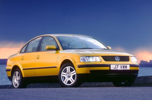 VOLKSWAGEN PASSAT (1996г.)