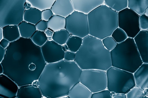Bubbles-blue-foam-structure-geometry