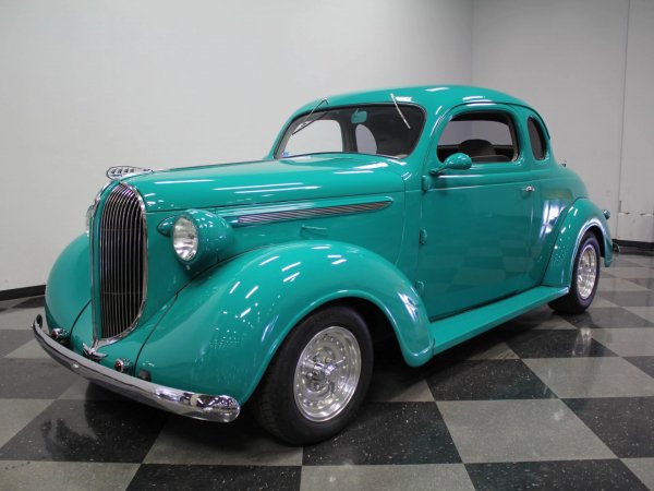 PLYMOUTH DELUXE BUSINESS COUPE STREETROD (1938г.)