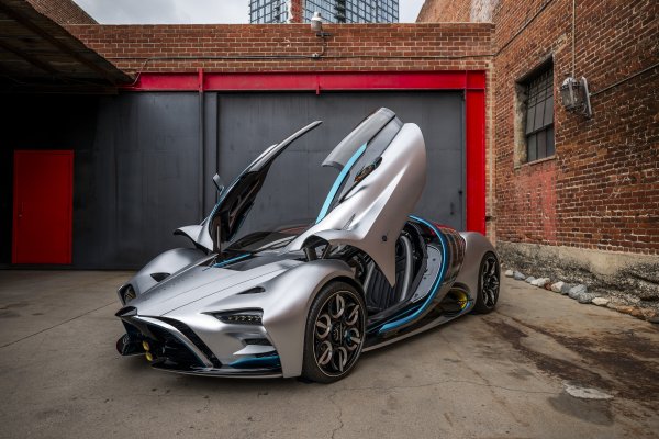 Hyperion-xp-1-front-view-car-doors