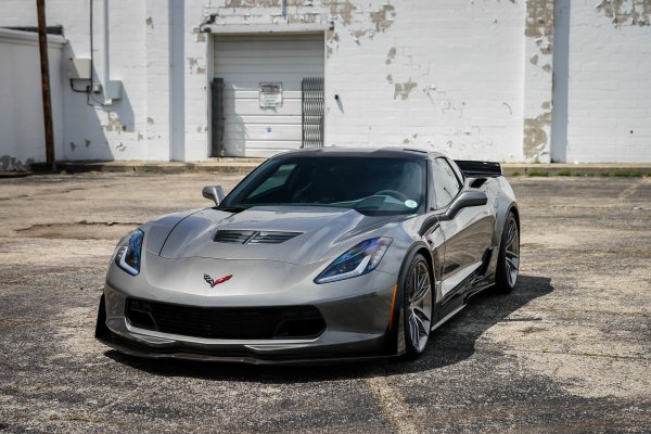 Chevrolet-c7-corvette-z06-on