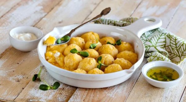 Урс-шарики из мамалыги с брынзой