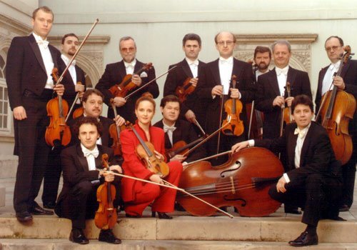 I Solisti di Zagreb - Arcangelo Corelli. Suite for Strings, I:Sarabande