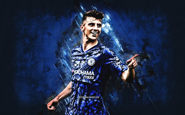 mason-mount-portrait-chelsea-fc-english-football-player-mid