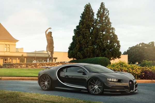 bugatti-chiron-clean-carbon-forgiato-wheels