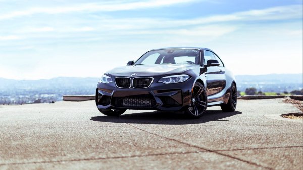 Bmw m2 avtomobil