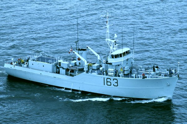 IMG viter59 HMCS Miramichi