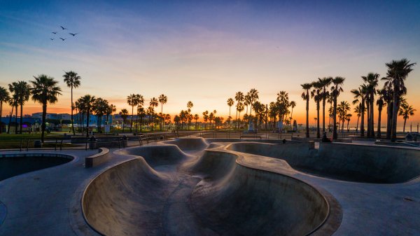 VeniceSkatePark ROW7850403067 UHD