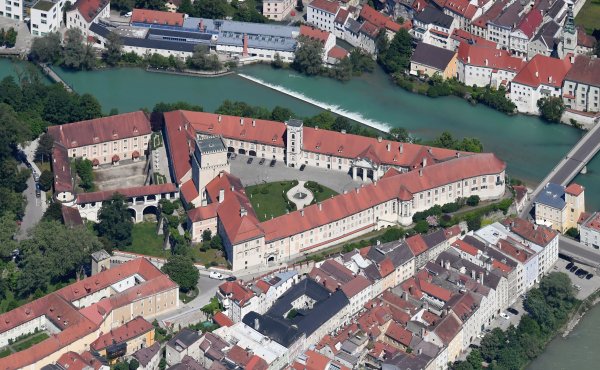 Aerial image of the Schloss Lamberg