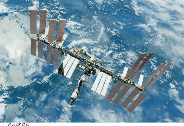 mks-kosmos-sputnik