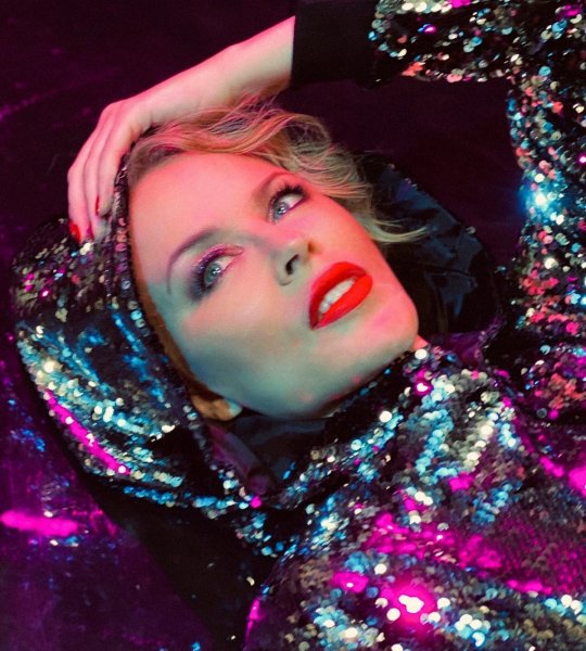 Kylie Minogue - In Your Eyes (Минусовка)