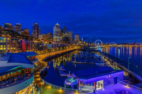 Sietl-ssha-noch-ogni-marina-naberezhnaia-doma