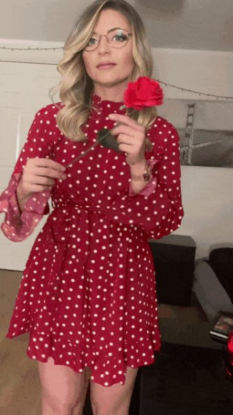 Lillieinlove-платье-роза-девушка-в-очках-6350514