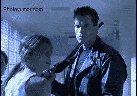 Sobaka-terminator-t-1000-prohodit-skvoz-reshetku