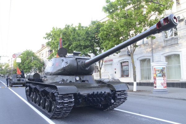 IS-2 01