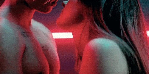 Kiss