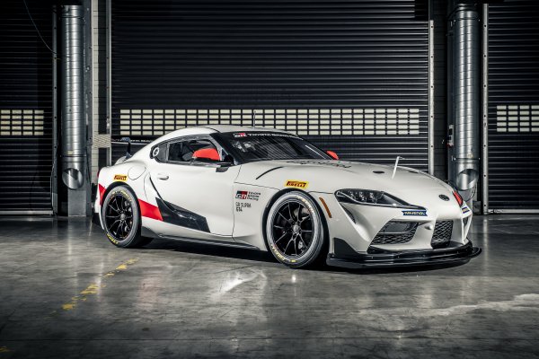 Toyota-supra-gt4