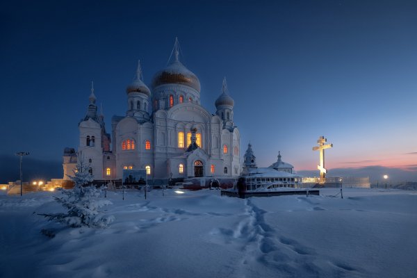 andrei-chizh-krestovozdvizhenskii-sobor-belogorskii-nikolaev