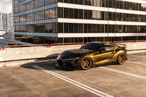 Car-supercar-toyota-supra-3