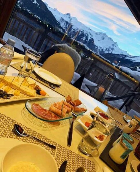 FB IMG 15858907764220457