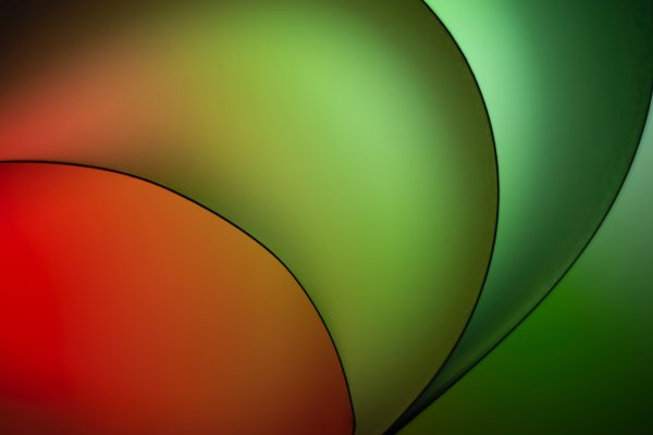 Green-red-gradient-wavy-smooth-lines