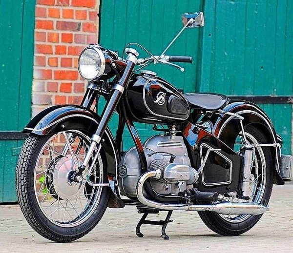 HOFFMANN GOUVERNEUR MP 250-2 (1952г.)