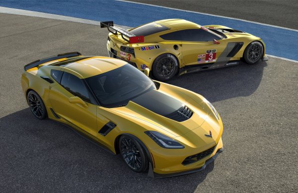cars-z06-z06-sportkar-chevrolet-zheltii-70832