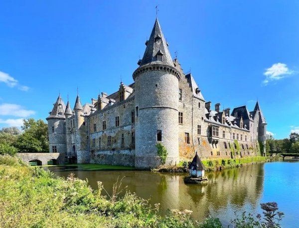 ЗАМОК ФАЛЛЕ