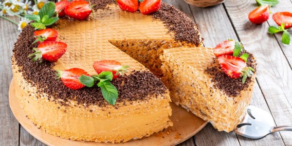 Вафельный тортик с кремом из сгущёнки и творожного сыра
