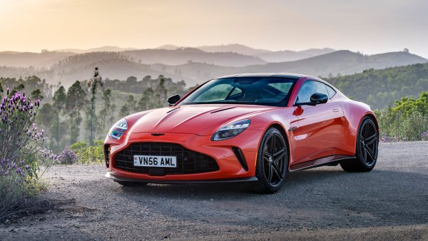 Aston Martin Vantage 2025