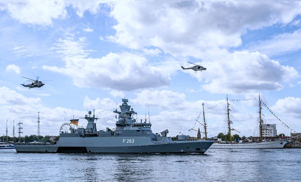 IMG viter59 FGS Oldenburg korvette