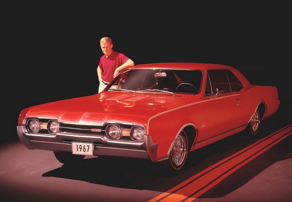 OLDSMOBILE CUTLASS 442 HOLIDAY COUPE (1967г.)