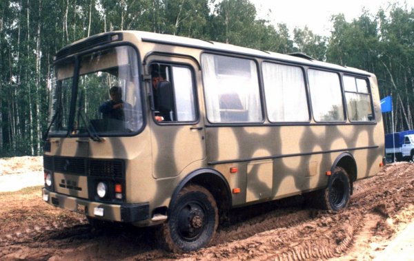войсковой полноприводный автобус ПАЗ-3206