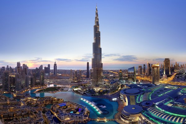 Burj-khalifa-dubai-cityscape-skyscrapers-dusk-clearsky