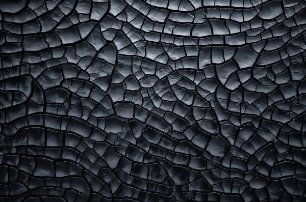 Black-texture-cracks-surface-pattern