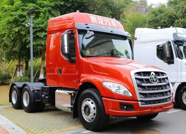 DONGFENG CHENGLONG T5