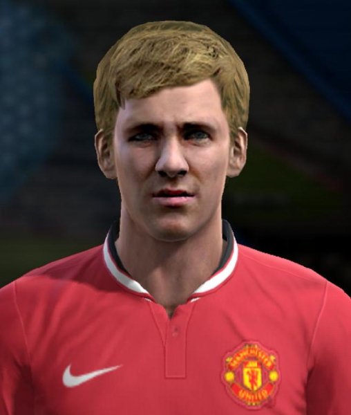 Luke Shaw face pes 2013