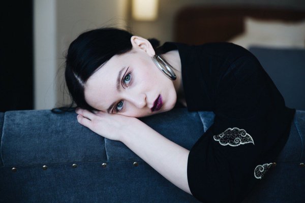 Palina - Месяц будет долгий (Dilozor.com)