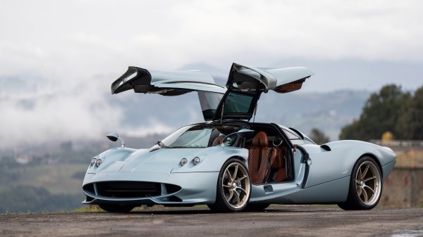 Pagani-huayra-codalunga