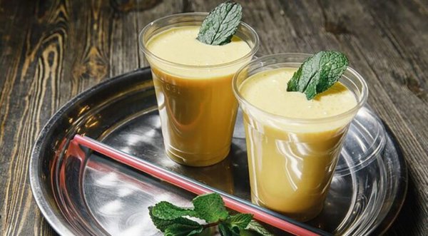 Манговый лаcси