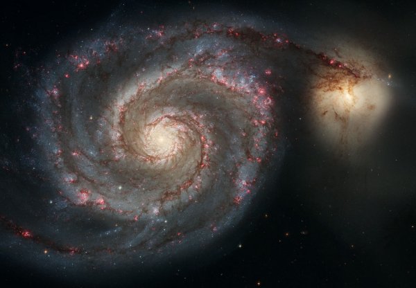 Whirlpool-Galaxy-M51-and-companion-galax