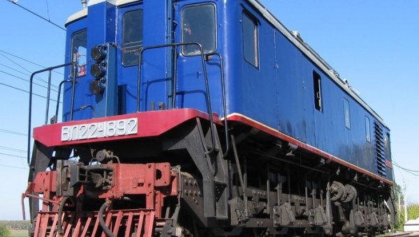 Опытный электровоз ВЛ22И
