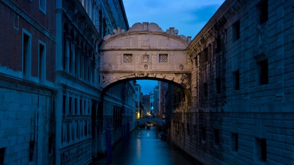 BridgeofSighs ROW1127506026 UHD